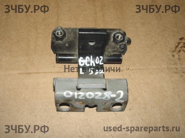 Jeep Grand Cherokee 2 Петля двери багажника