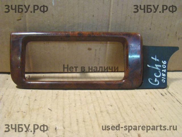 Jeep Grand Cherokee 2 Консоль между сиденьями (Подлокотник)