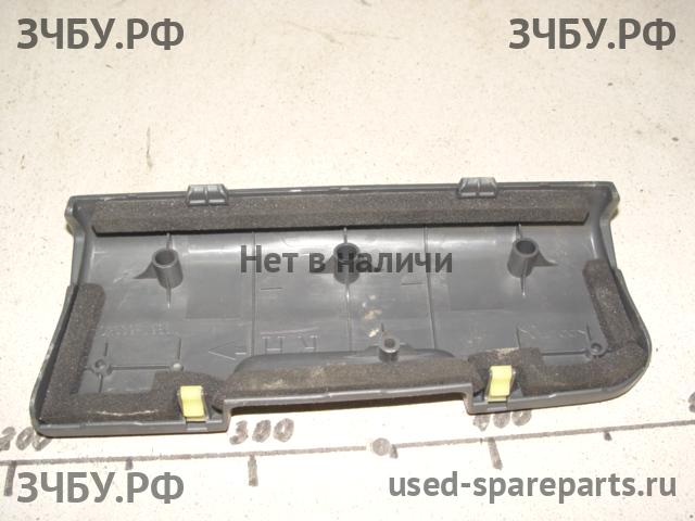 Toyota Land Cruiser 120 (PRADO) Заглушка