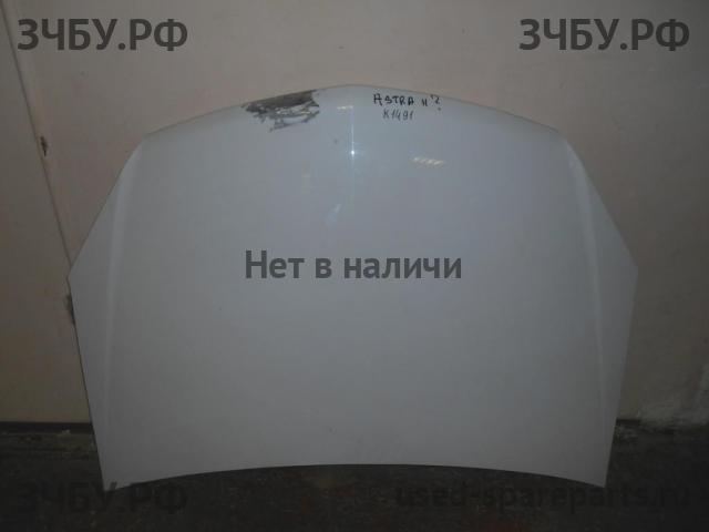 Opel Astra H Капот