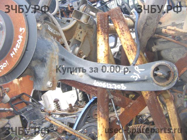Mazda 3 [BK] Кулак задний правый