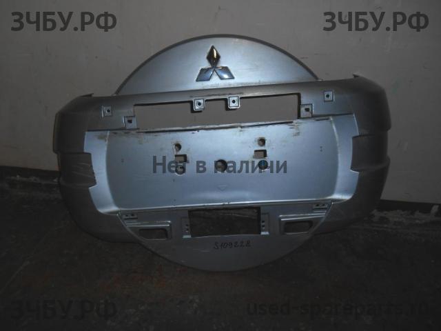 Mitsubishi Pajero/Montero 4 Колпак запасного колеса