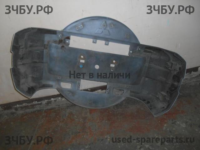 Mitsubishi Pajero/Montero 4 Колпак запасного колеса