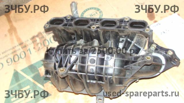 Toyota RAV 4 (2) Коллектор впускной