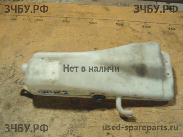 Mitsubishi Pajero/Montero 2 Бачок омывателя заднего стекла