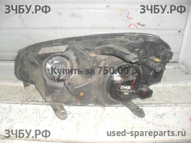 Ford C-MAX 1 Фара правая