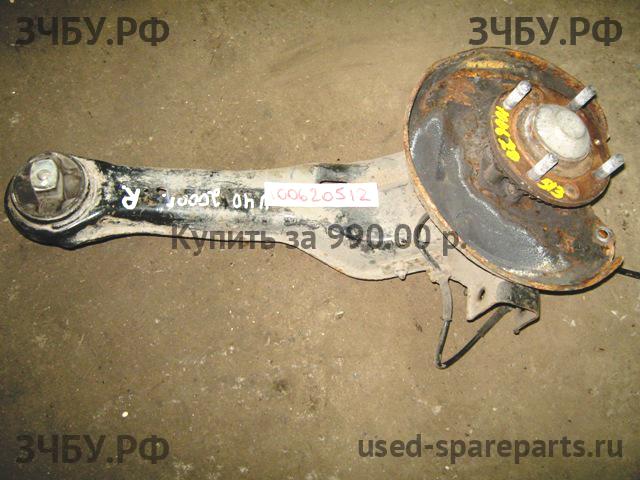 Volvo V40 (1) Рычаг задний правый