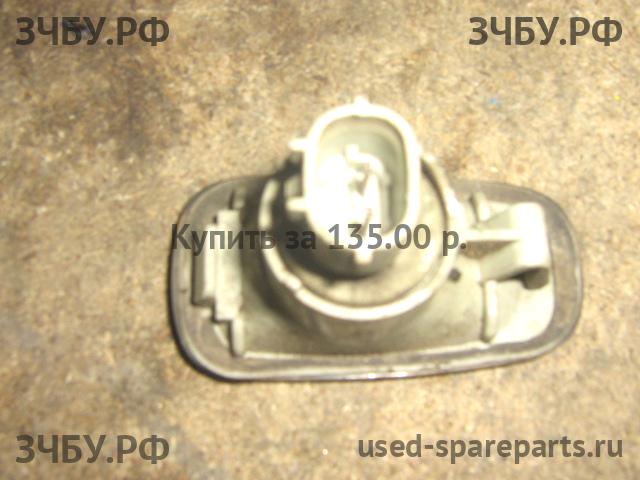 Toyota Land Cruiser 120 (PRADO) Указатель поворота в крыло (повторитель)