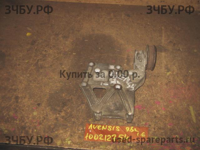 Toyota Avensis 1 Кронштейн