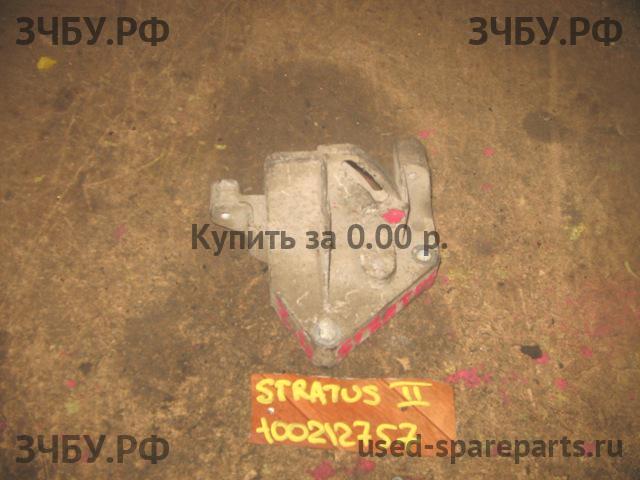 Dodge Stratus 2 Кронштейн