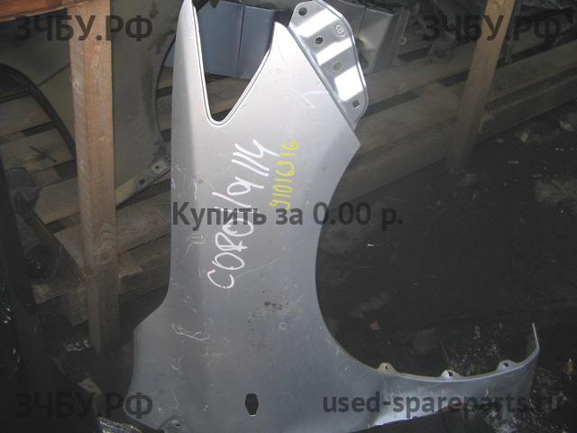 Toyota Corolla (E14 - E15) Крыло переднее правое