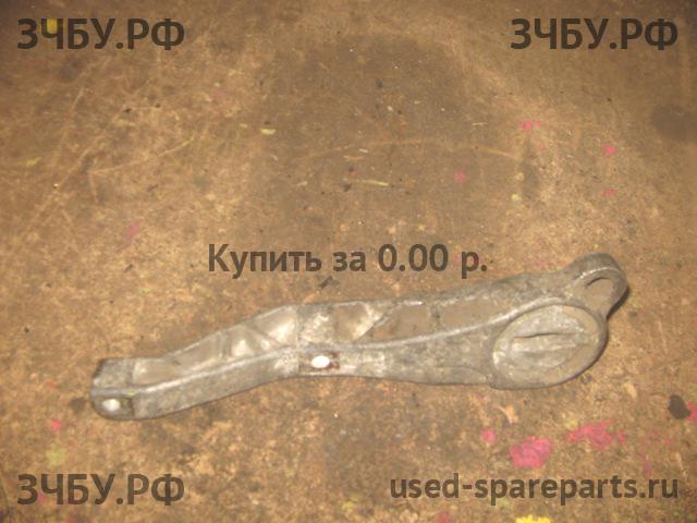 Audi Определить Кронштейн