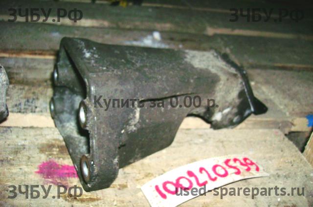 Mitsubishi Pajero Pinin (H60) Кронштейн крепления ДВС