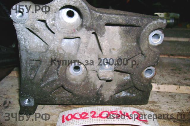 Mitsubishi Pajero Pinin (H60) Кронштейн компрессора кондиционера