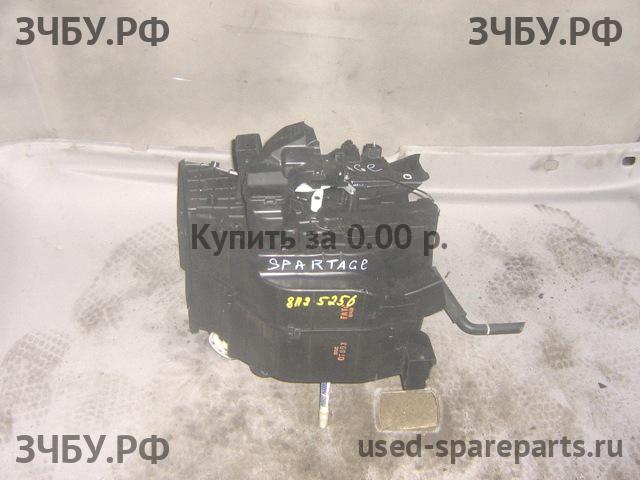 KIA Sportage 2 Корпус отопителя (корпус печки)