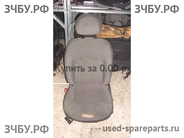 Peugeot 206 Сиденья (комплект)