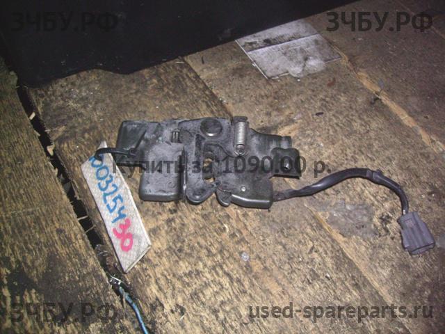 Hyundai Santa Fe 1 (SM) Замок капота
