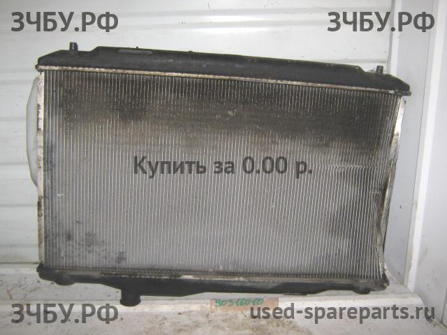 Honda Civic 8 (5D) Радиатор основной (охлаждение ДВС)