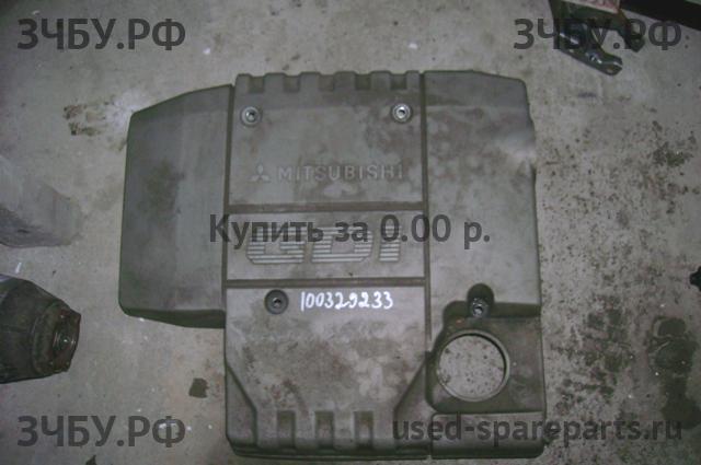Mitsubishi Pajero Pinin (H60) Кожух двигателя (накладка, крышка на двигатель)