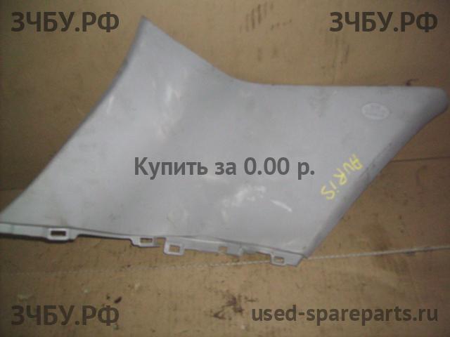 Toyota Auris 1 (E150) Накладка стойки задней правой