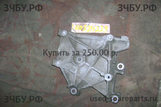 Mitsubishi Lancer 9 [CS/Classic] Кронштейн компрессора кондиционера