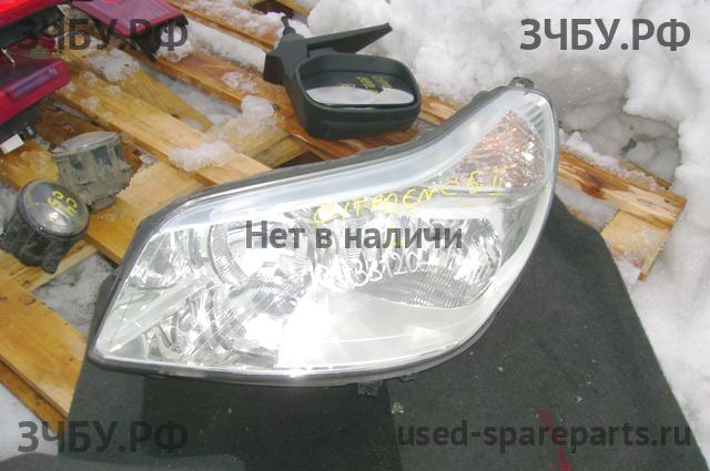 Citroen C5 (2) Фара левая
