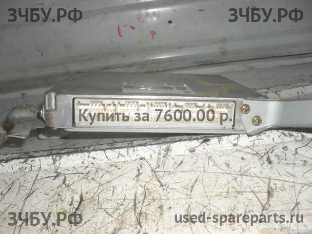 Lexus RX (1) 300 Блок управления двигателем