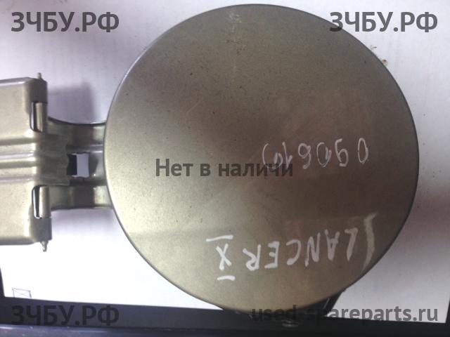 Mitsubishi Lancer 10 [CX/CY] Лючок бензобака
