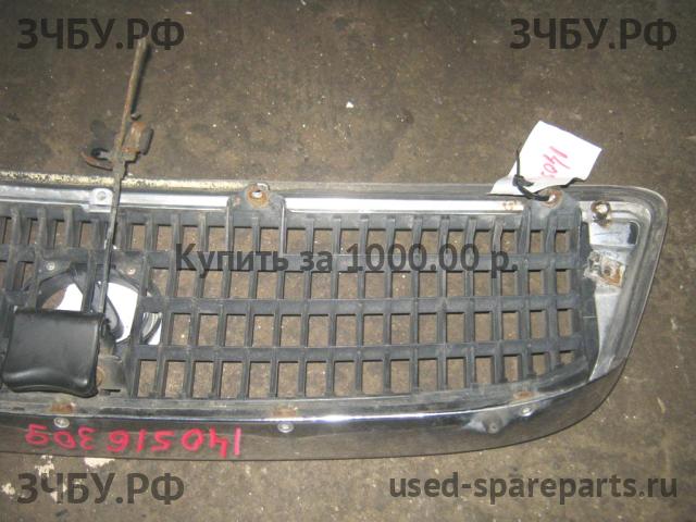 Lexus GS (1) 300 Решетка радиатора