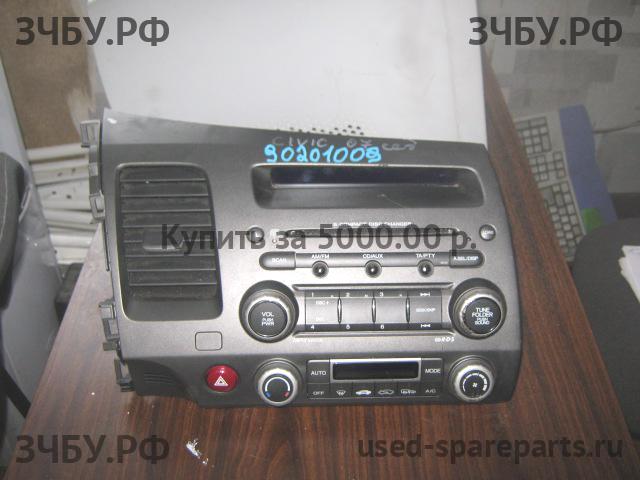 Honda Civic 8 (5D) Магнитола