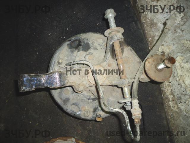 KIA Spectra Кулак задний правый