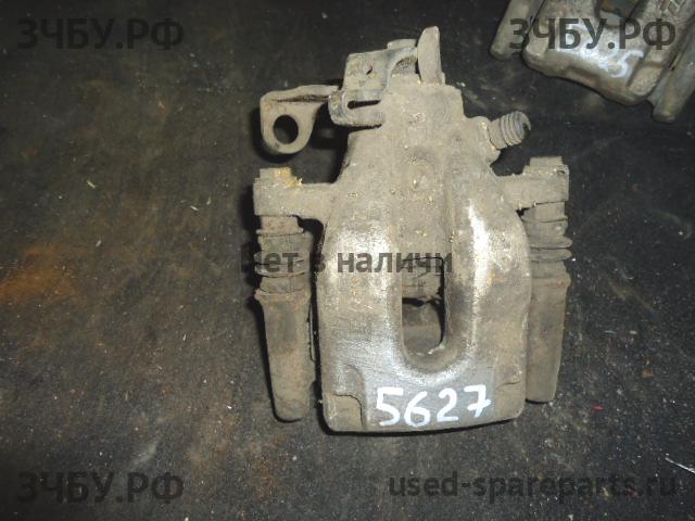 Peugeot 307 Суппорт задний правый (в сборе со скобой)