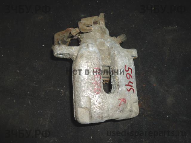 Peugeot 307 Суппорт задний правый (в сборе со скобой)