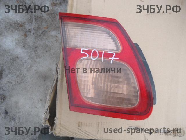 Nissan Bluebird Sylphy (G10) Фонарь левый