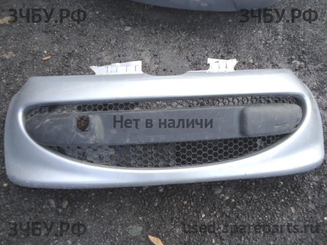 Peugeot 107 Бампер передний