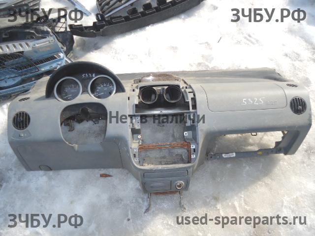 Chevrolet Aveo 1 (T200) Торпедо