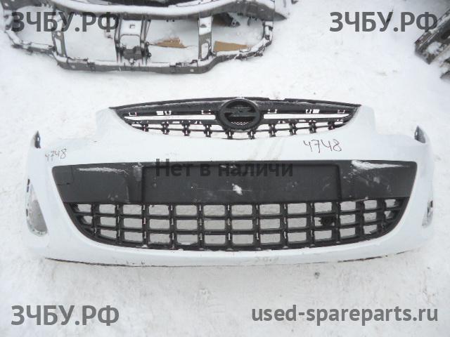 Opel Astra J Бампер передний