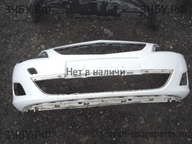 Opel Astra J Бампер передний