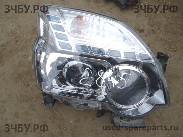 Nissan X-Trail 2 (T31) Фара правая