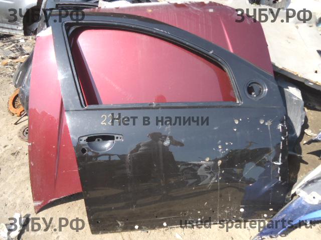 Renault Sandero 1 Дверь передняя правая