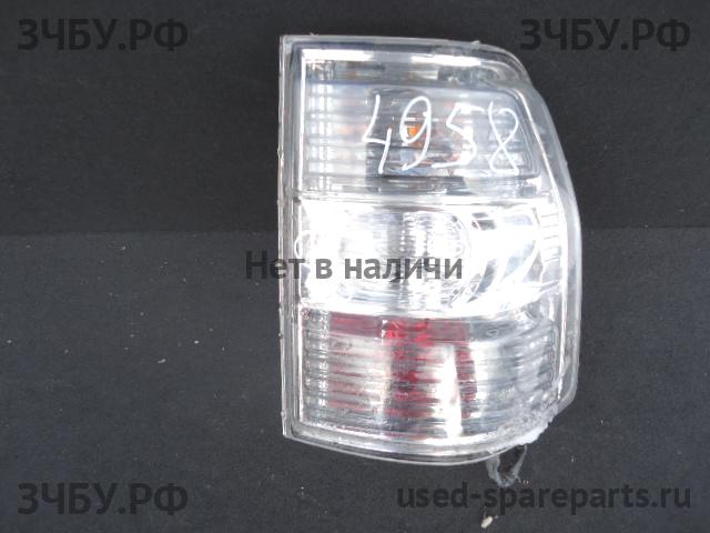 Mitsubishi Pajero/Montero 4 Фонарь правый