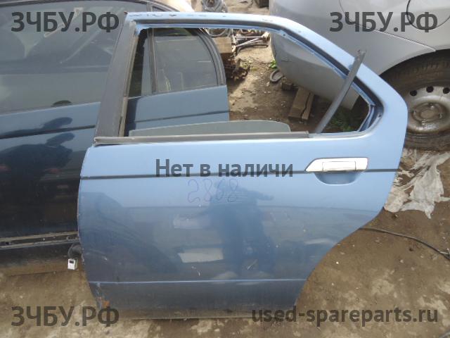 Nissan Bluebird (U14) Дверь задняя левая