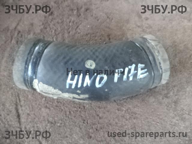 Hino Profia Патрубок радиатора