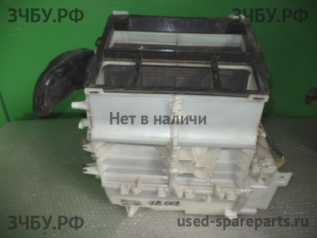 Mitsubishi Lancer 9 [CS/Classic] Корпус отопителя (корпус печки)