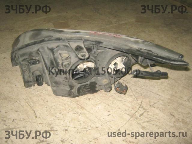 Ford Focus 2 (рестайлинг) Фара правая