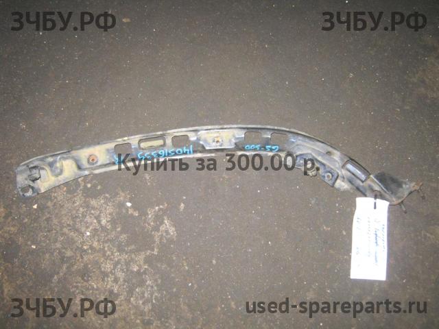 Lexus GS (1) 300 Кронштейн бампера передний