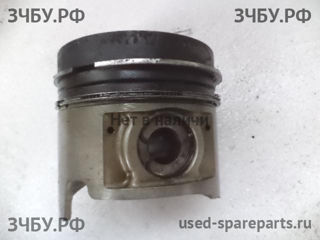 Mitsubishi Fuso/Canter (1) Поршень с шатуном