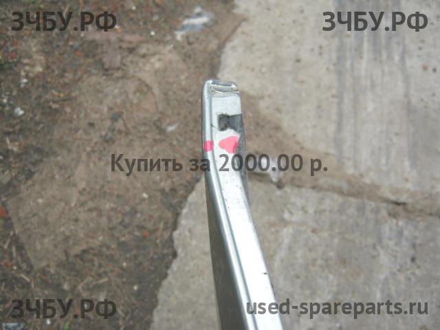 Toyota Avensis 2 Бампер задний