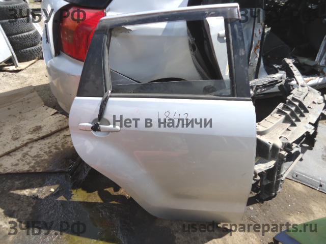 Toyota Ist 1 Дверь задняя правая