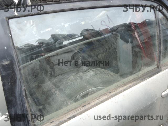 Toyota Corolla (E12) Стекло двери задней левой